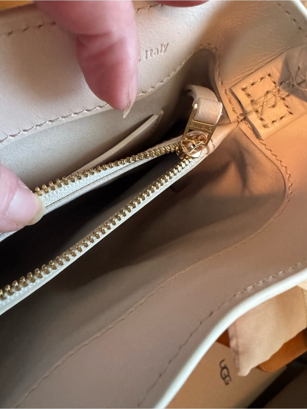 Elleme Cream Top-Handle Leather handbag with Gold Accent - Picture 10 of 16